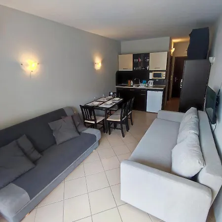 Sunset 3 - アパート